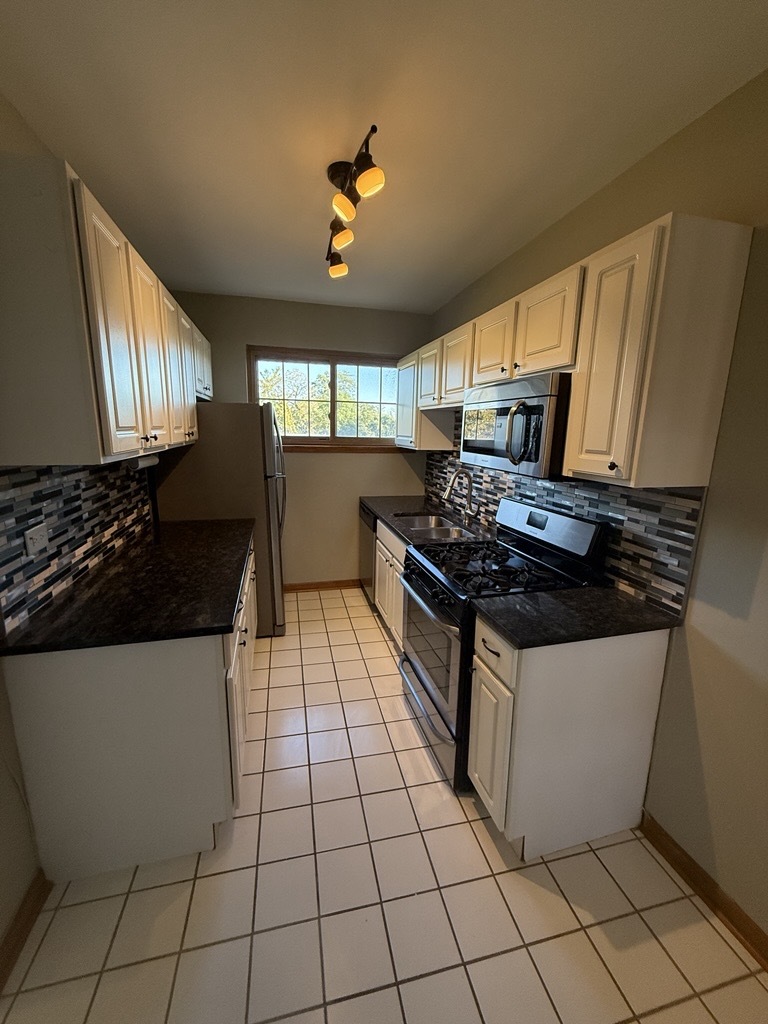 10905 S Longwood Drive #3, Chicago, IL 60643