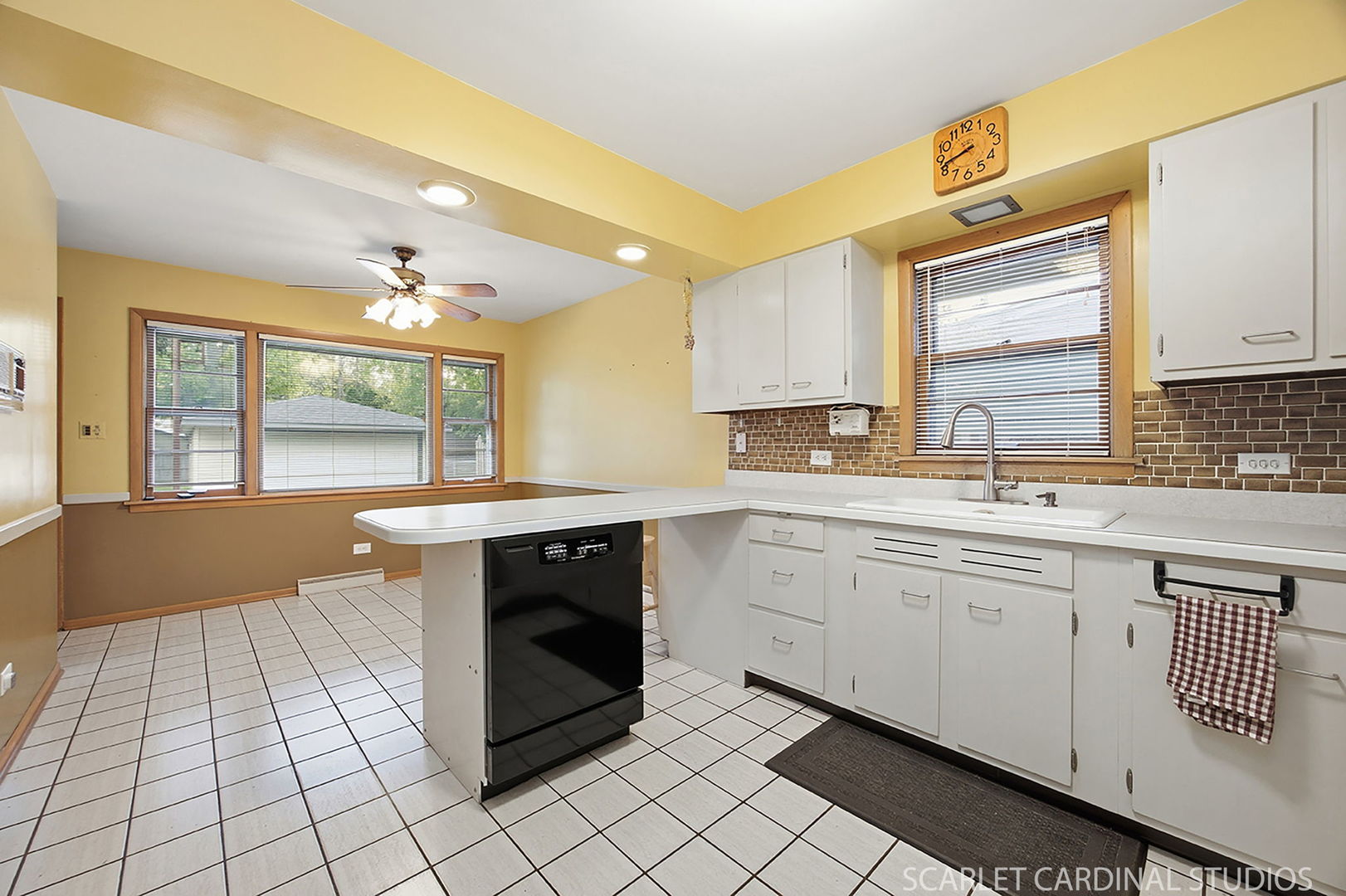 439 N Harvard Avenue, Villa Park, IL 60181