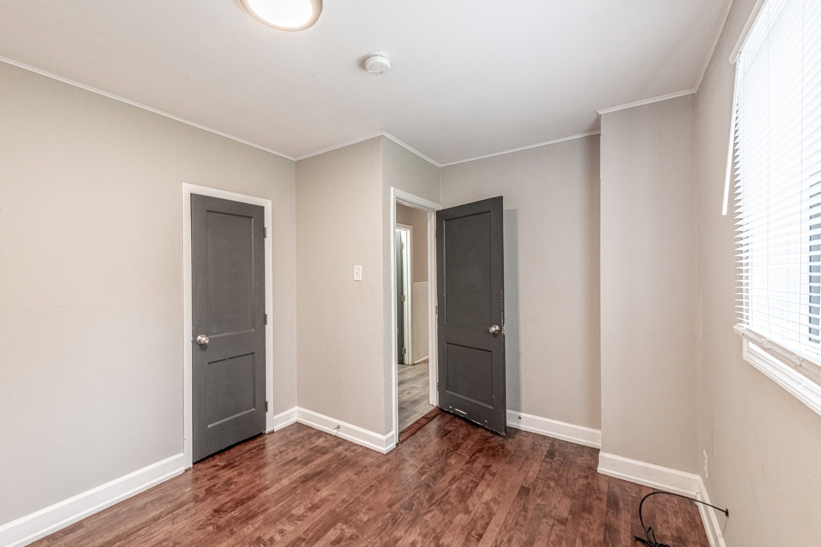 1502 N 34th Avenue, Melrose Park, IL 60160