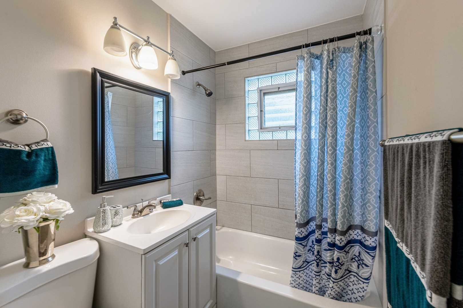 1502 N 34th Avenue, Melrose Park, IL 60160