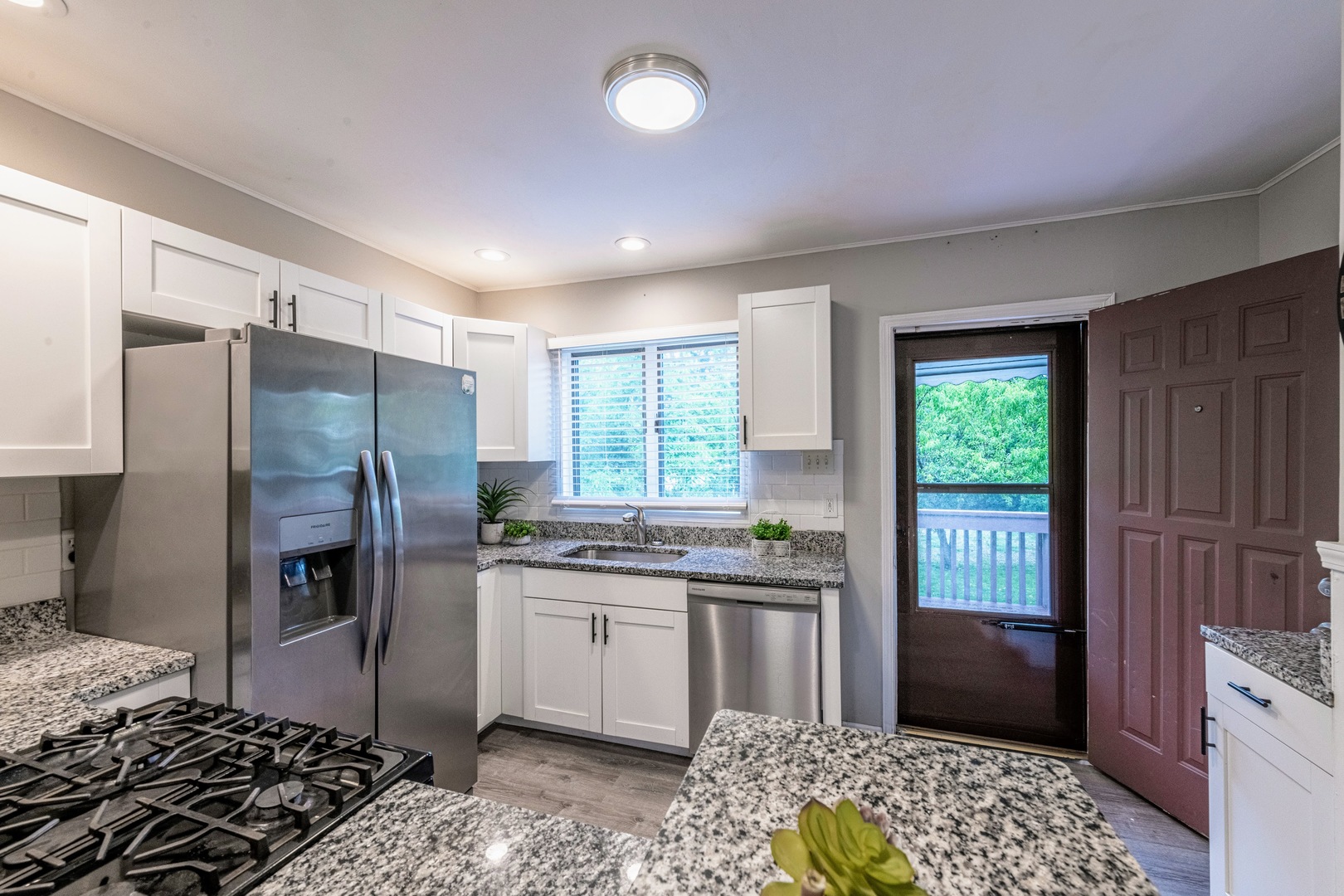 1502 N 34th Avenue, Melrose Park, IL 60160