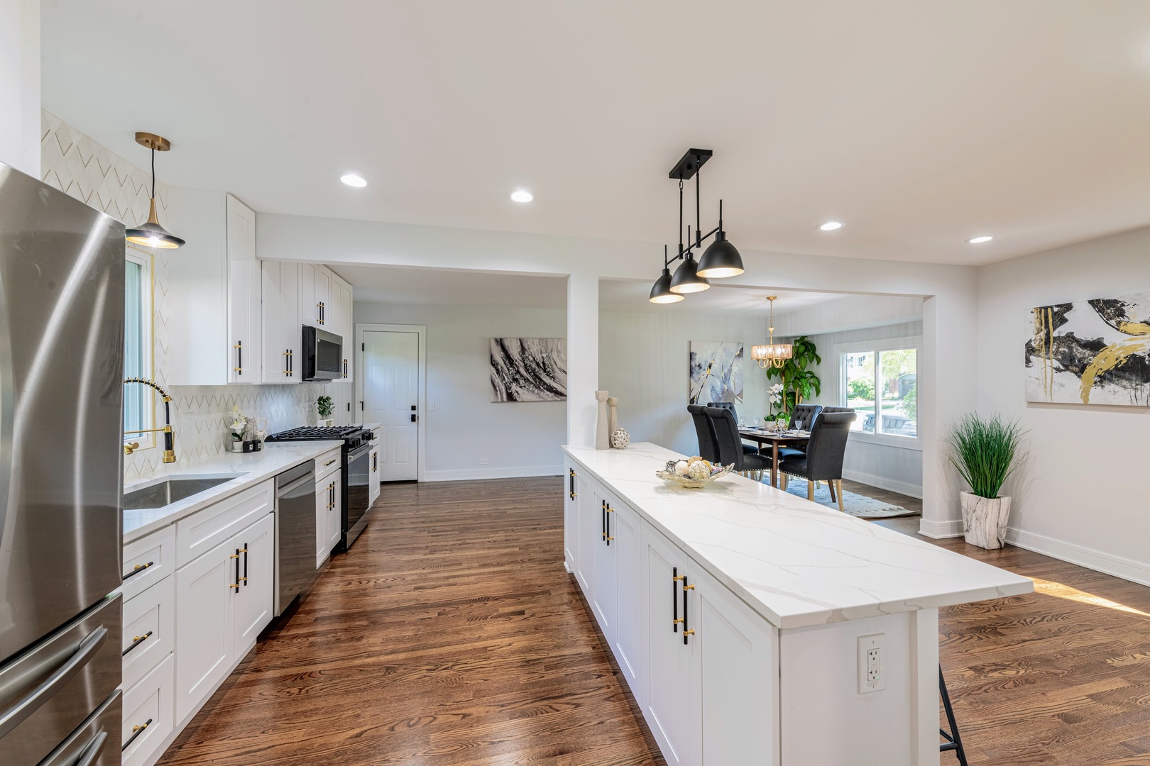 312 Pine Street, Deerfield, IL 60015