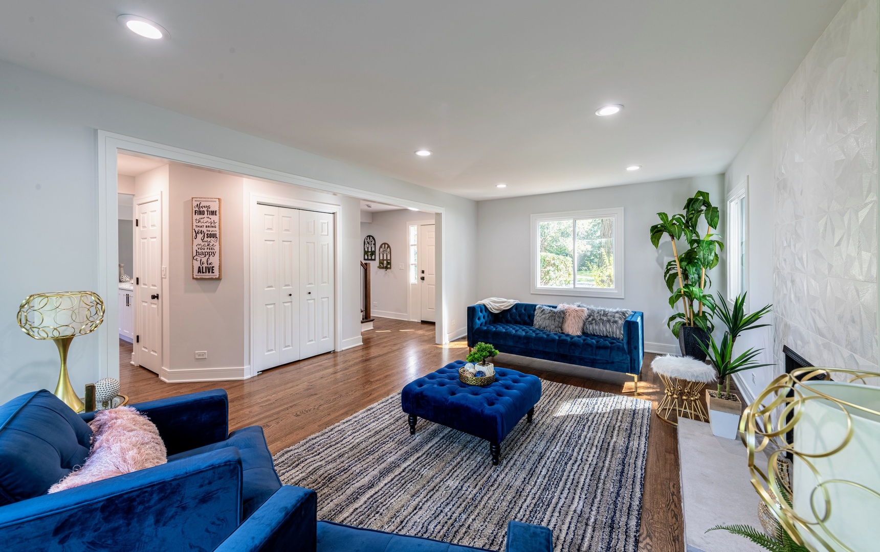 312 Pine Street, Deerfield, IL 60015