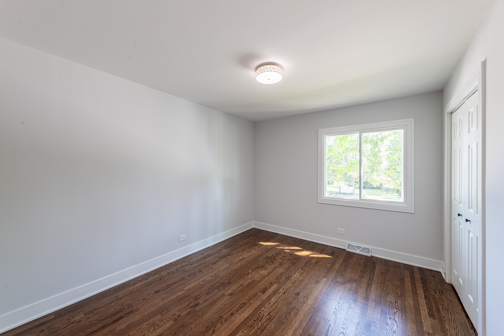 312 Pine Street, Deerfield, IL 60015