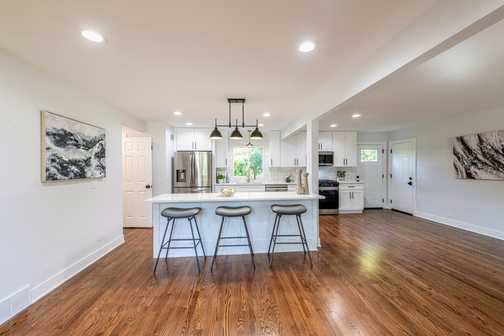 312 Pine Street, Deerfield, IL 60015