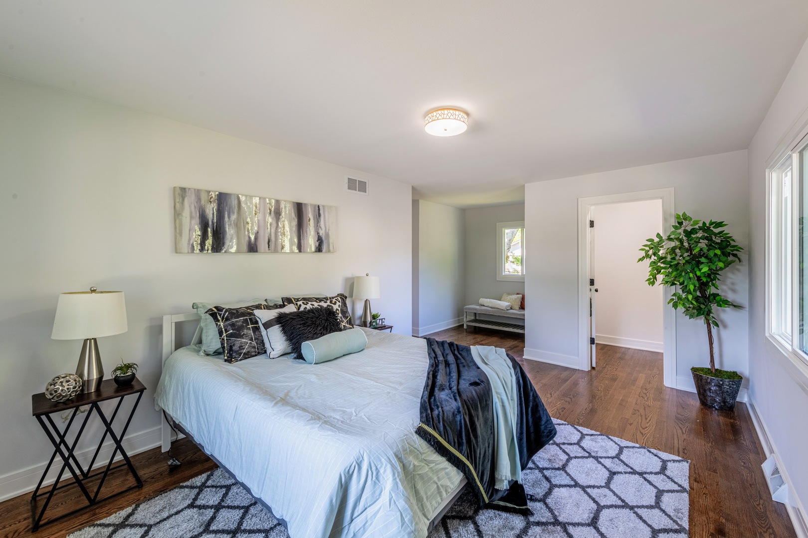 312 Pine Street, Deerfield, IL 60015