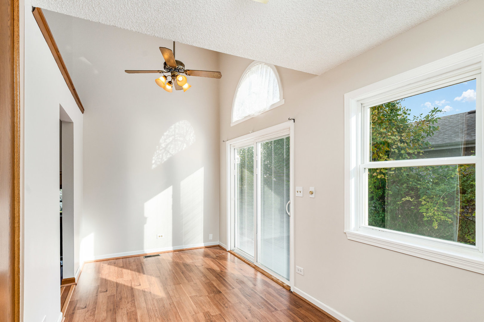 3875 Windjammer Lane, Hanover Park, IL 60133