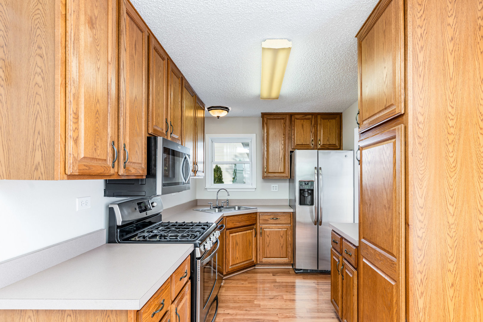 3875 Windjammer Lane, Hanover Park, IL 60133