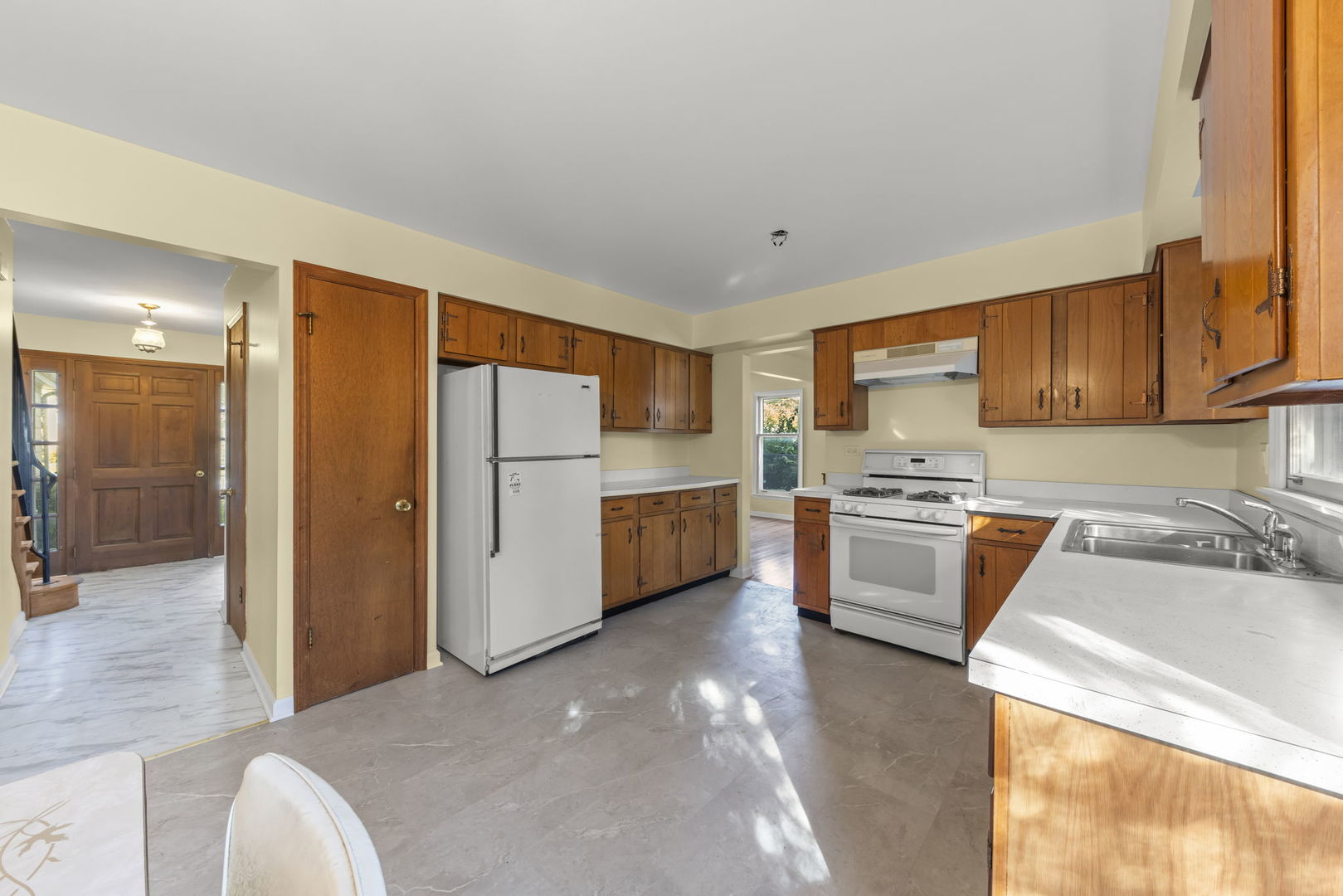 607 E Wilson Avenue, Lombard, IL 60148