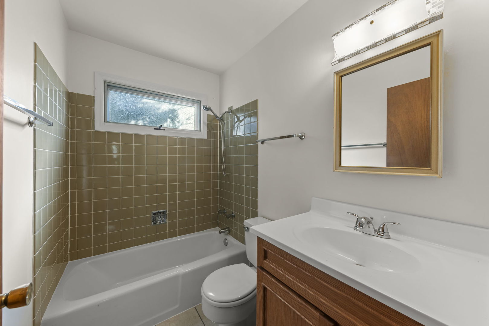 607 E Wilson Avenue, Lombard, IL 60148