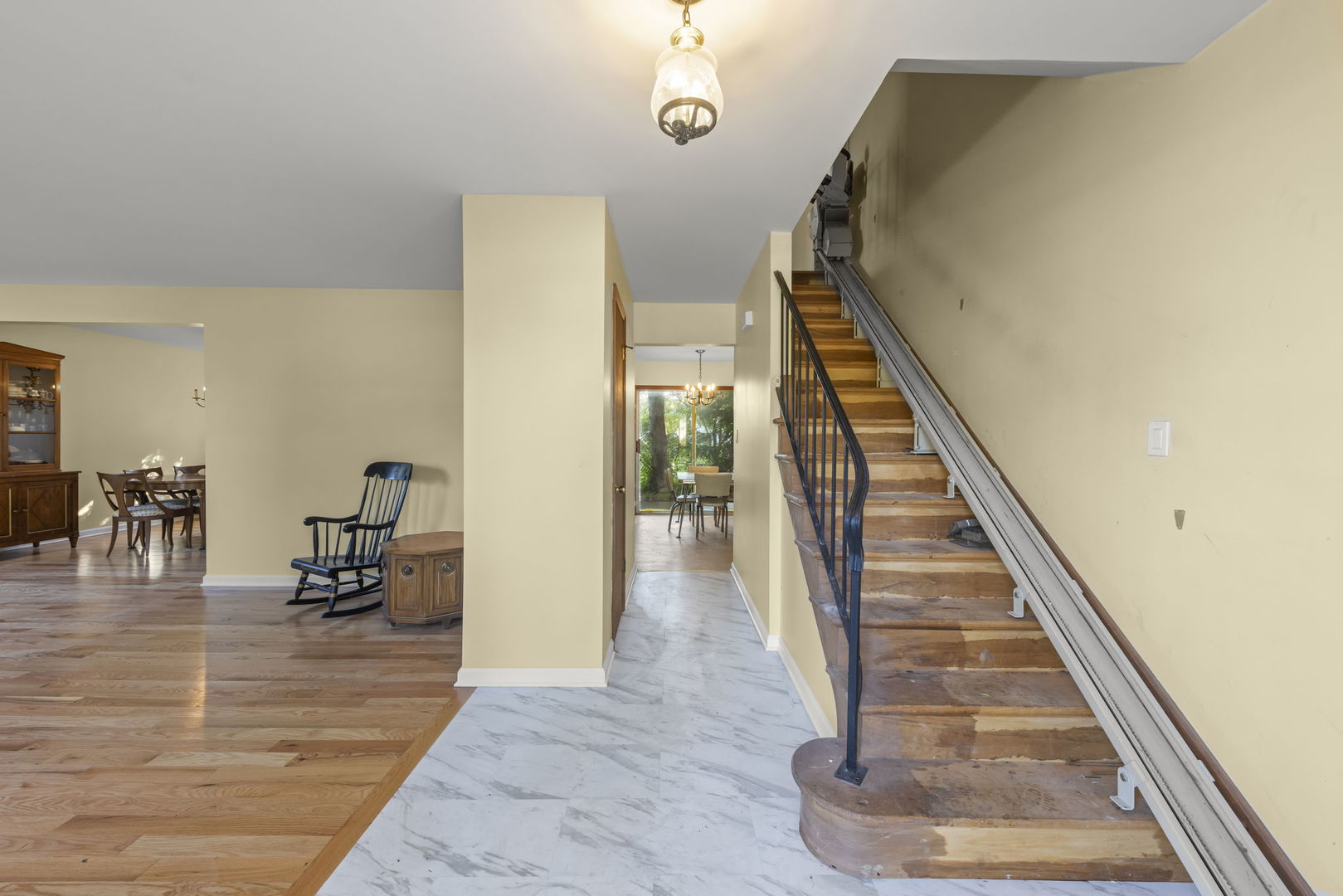 607 E Wilson Avenue, Lombard, IL 60148