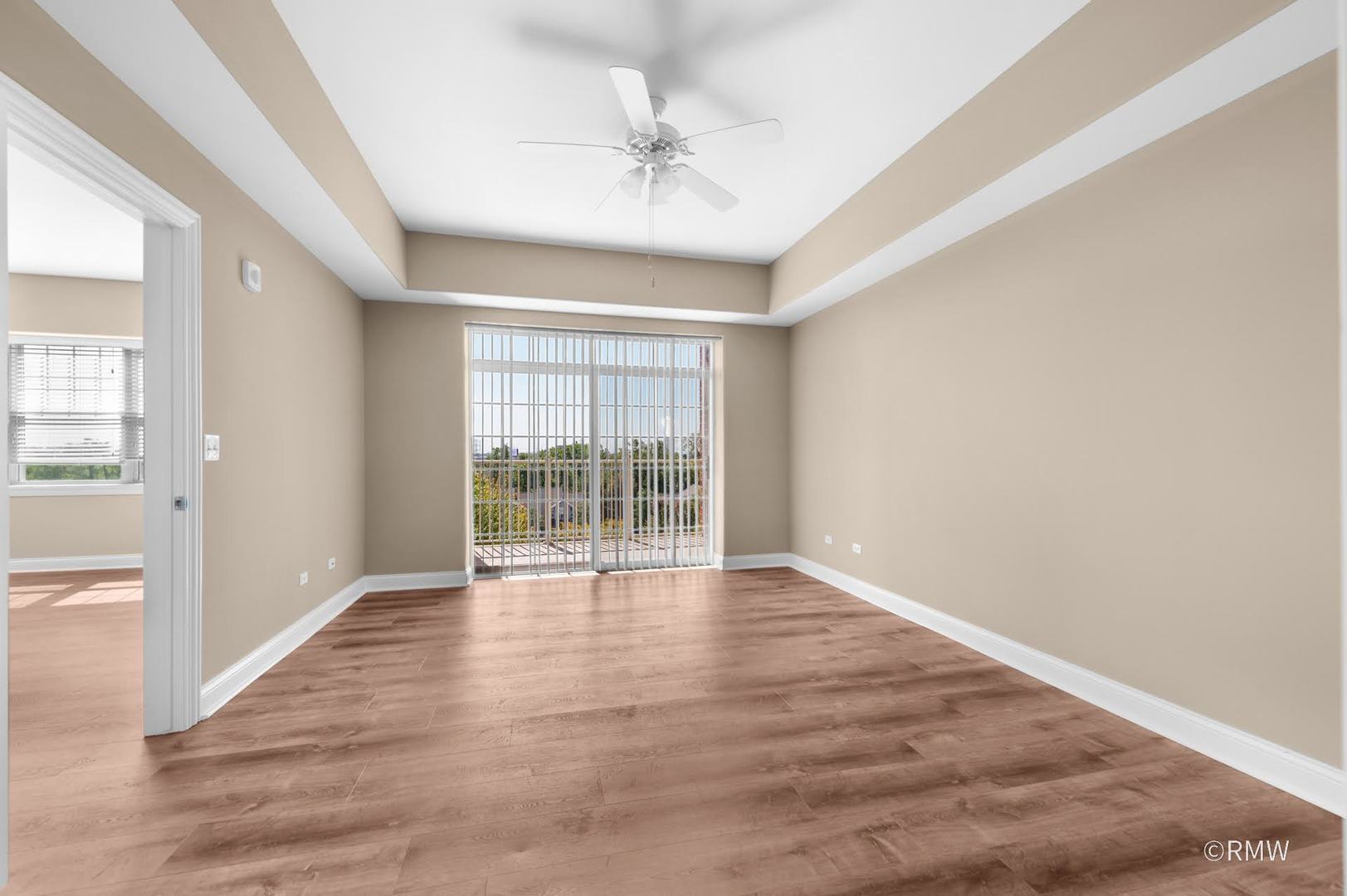 2 Itasca Place #521, Itasca, IL 60143