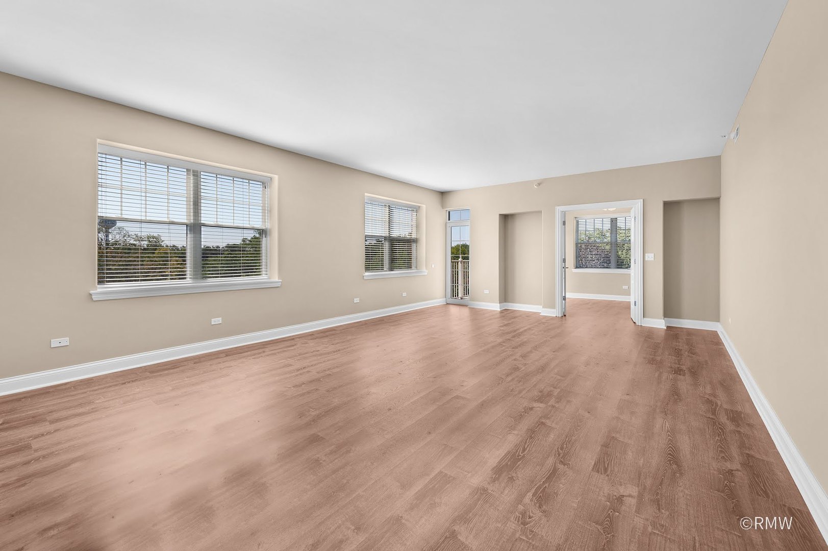 2 Itasca Place #419, Itasca, IL 60143