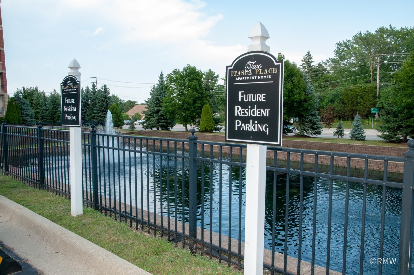 2 Itasca Place #419, Itasca, IL 60143