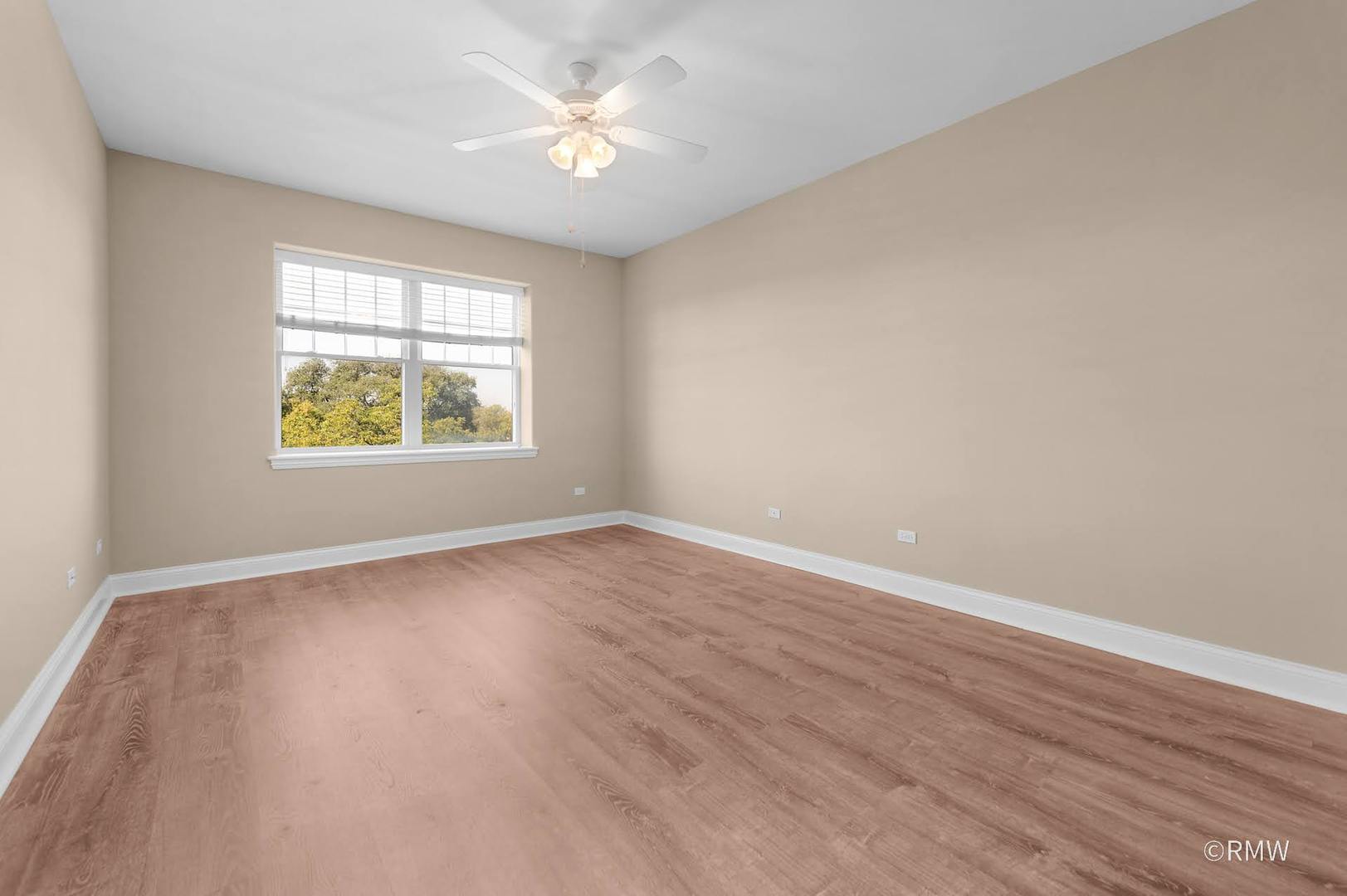 2 Itasca Place #419, Itasca, IL 60143