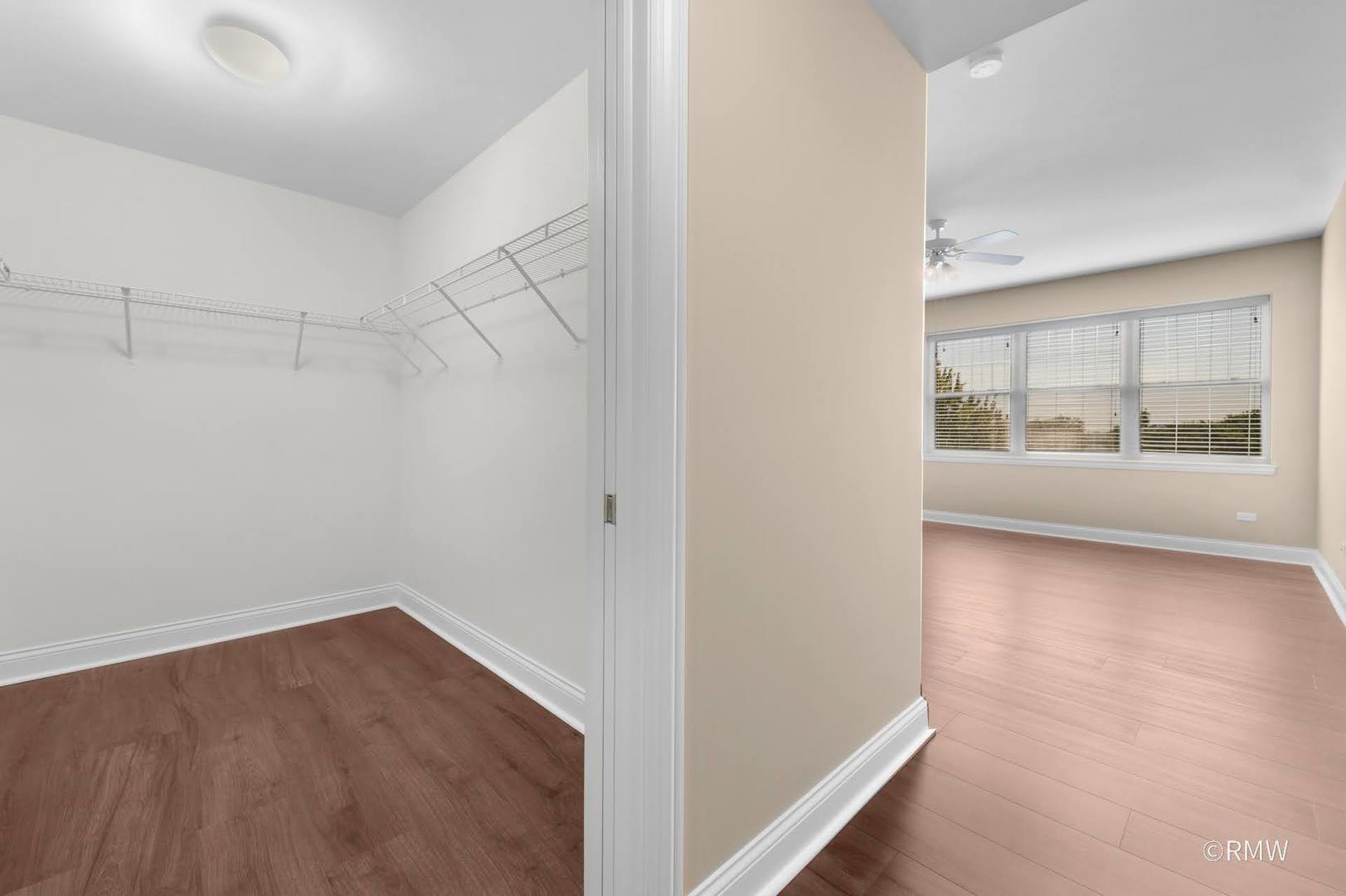 2 Itasca Place #420, Itasca, IL 60143