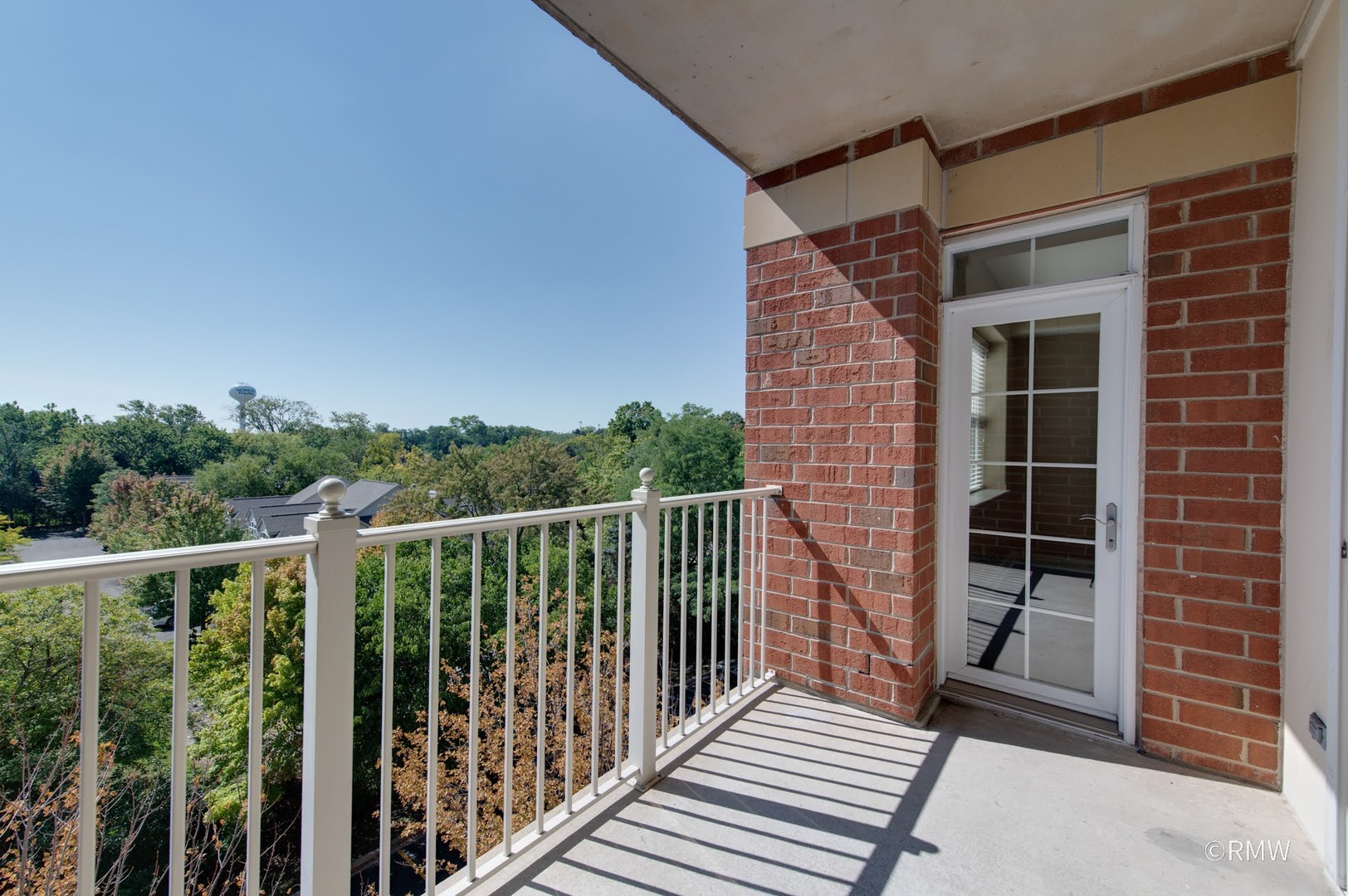 2 Itasca Place #420, Itasca, IL 60143