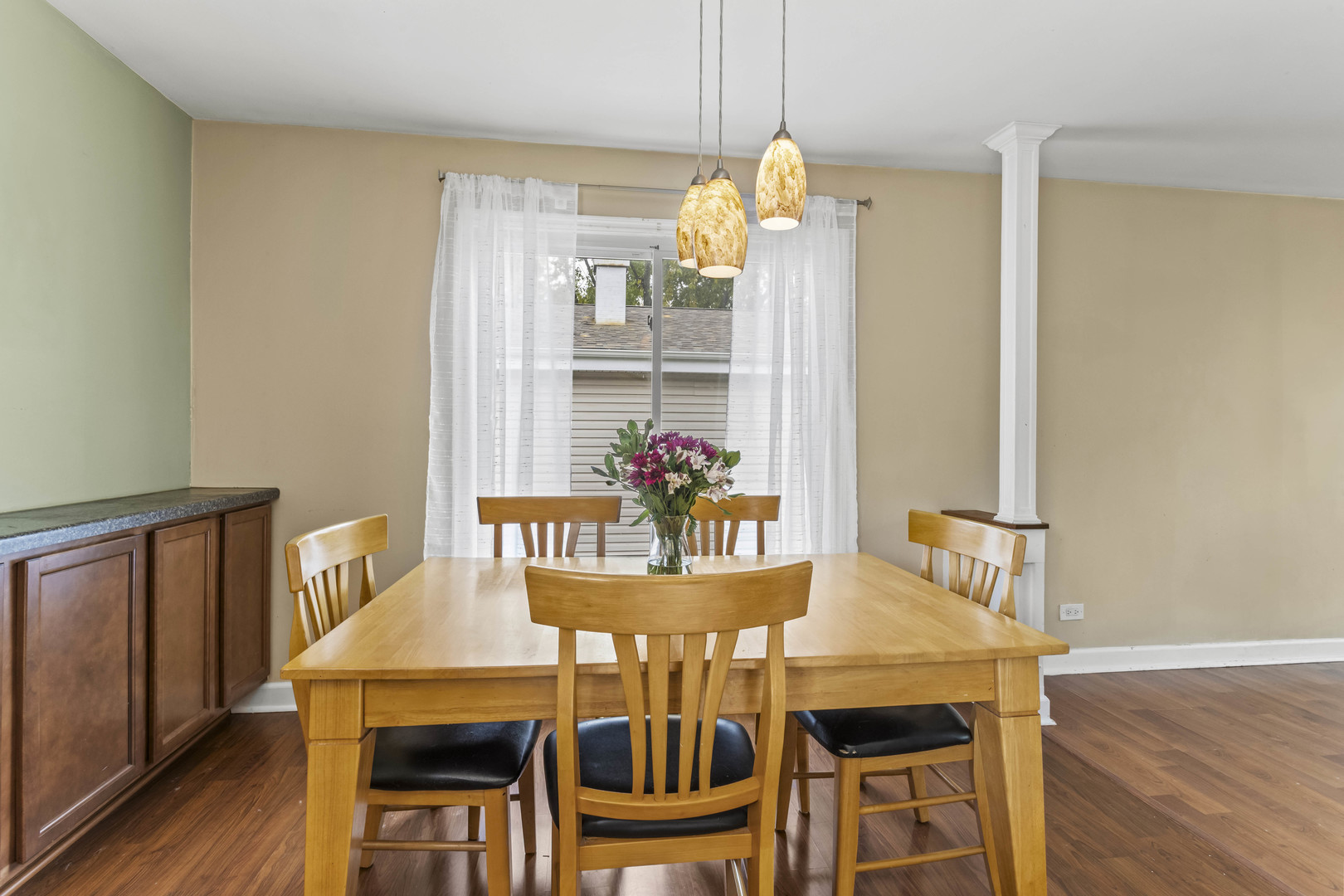 557 Cottonwood Circle, Bolingbrook, IL 60440