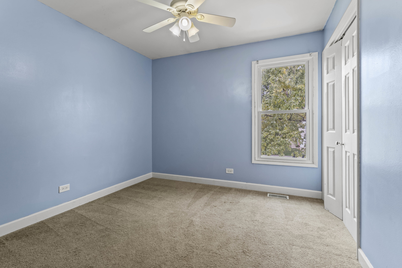 557 Cottonwood Circle, Bolingbrook, IL 60440