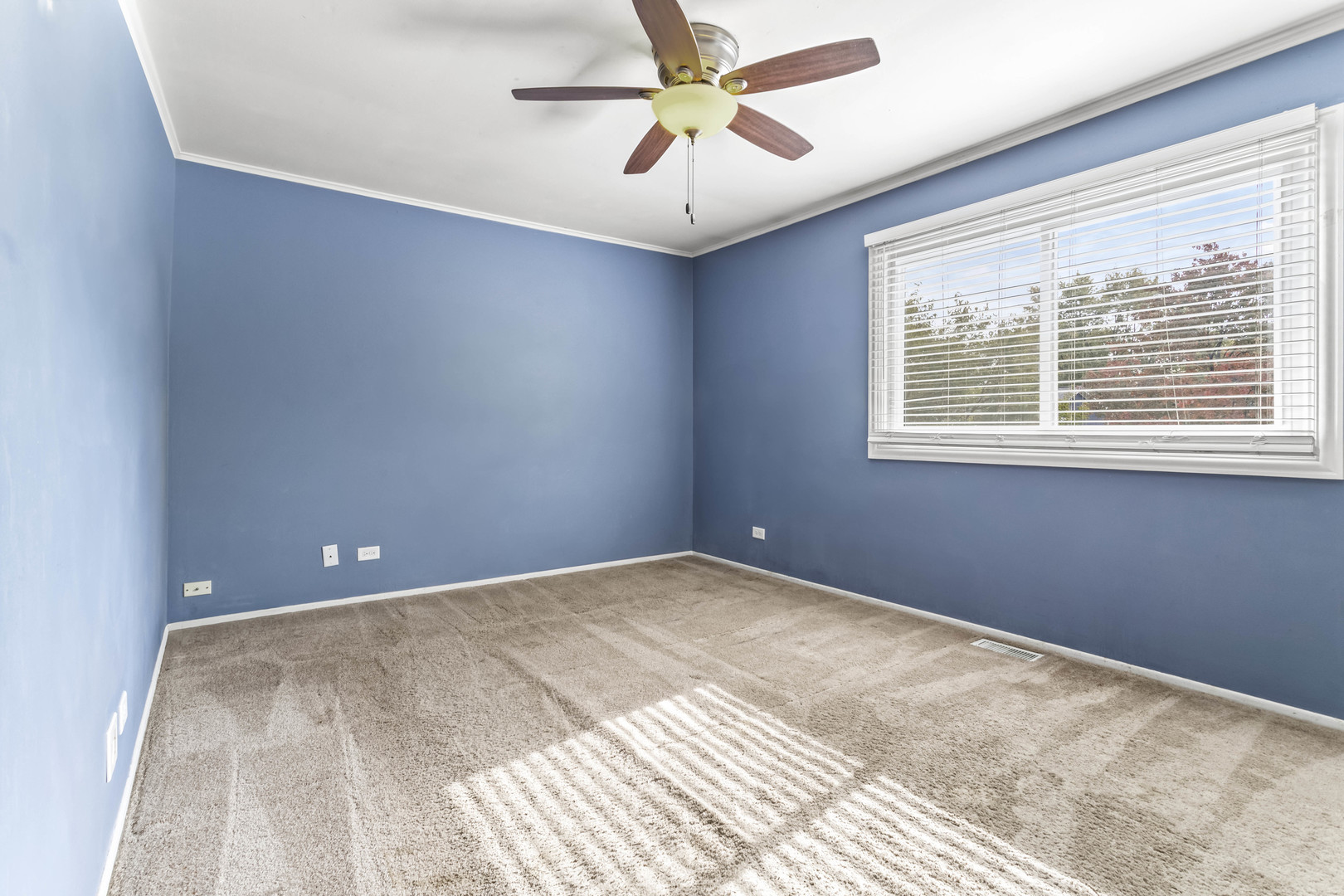 557 Cottonwood Circle, Bolingbrook, IL 60440