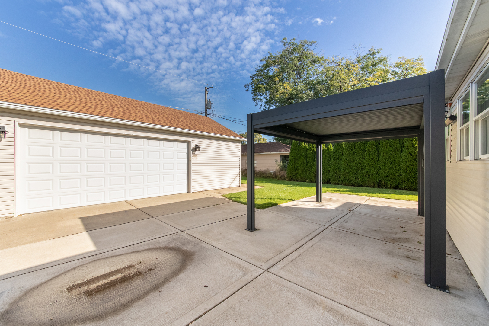 7018 W Birchwood Avenue, Niles, IL 60714