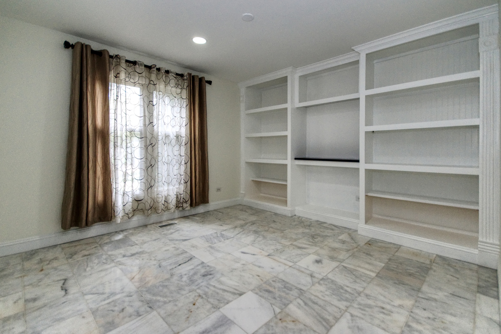 2312 Verdun Court, Joliet, IL 60435