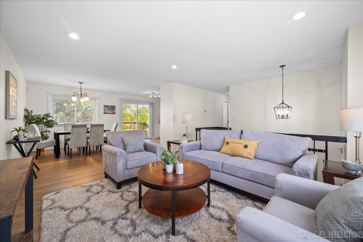 5628 Crestwood Road, Matteson, IL 60443