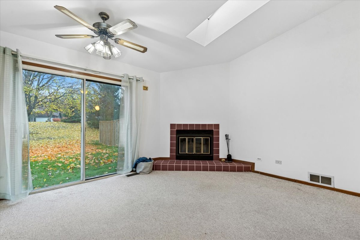 766 Brittany Lane, Island Lake, IL 60042