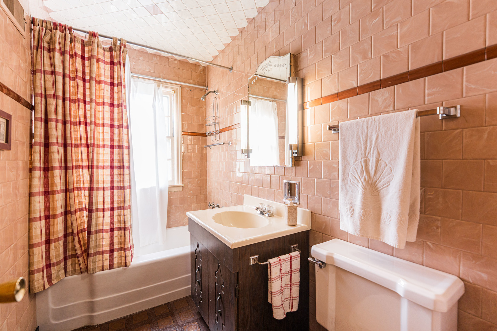 575 S Finley Road, Lombard, IL 60148