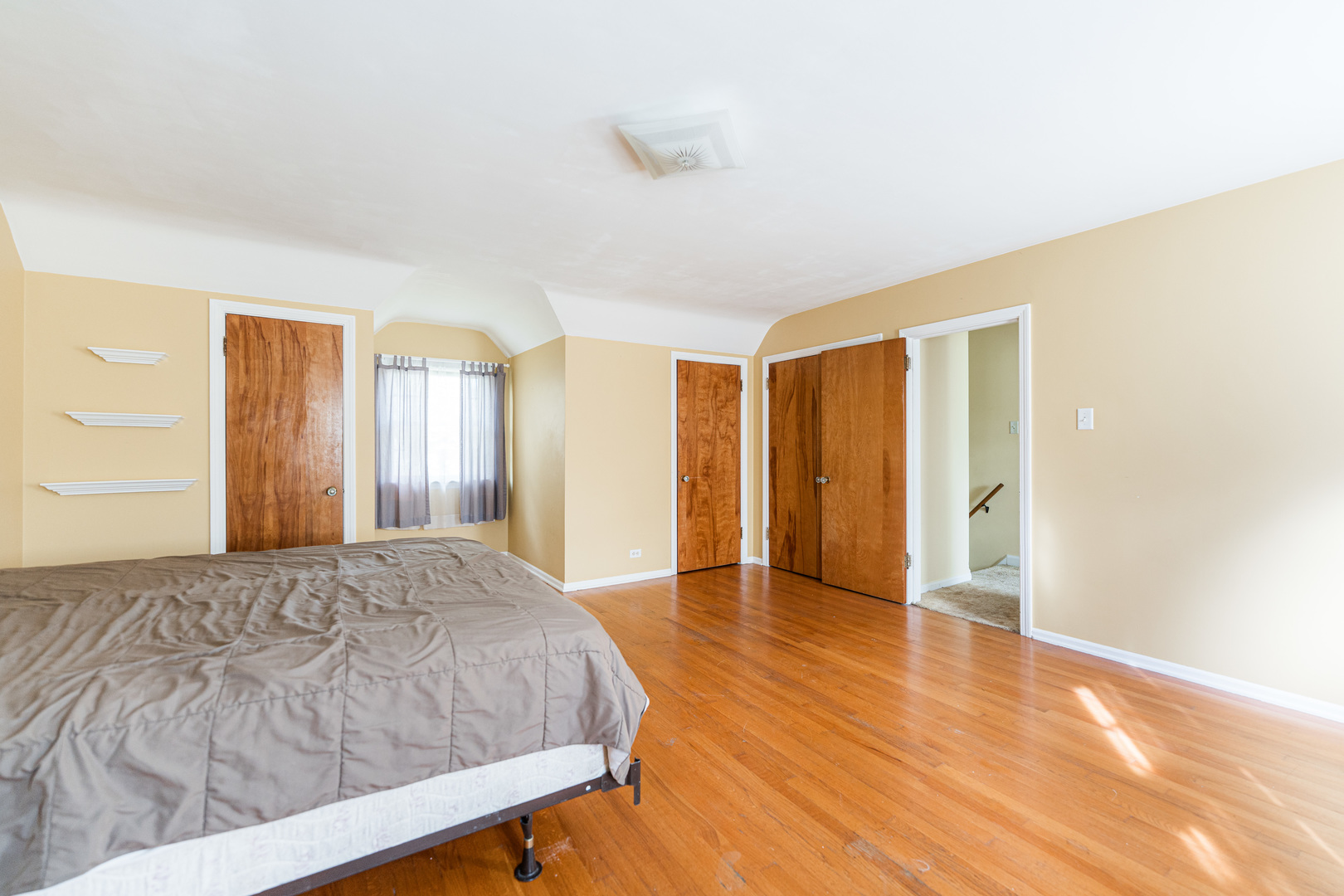 575 S Finley Road, Lombard, IL 60148