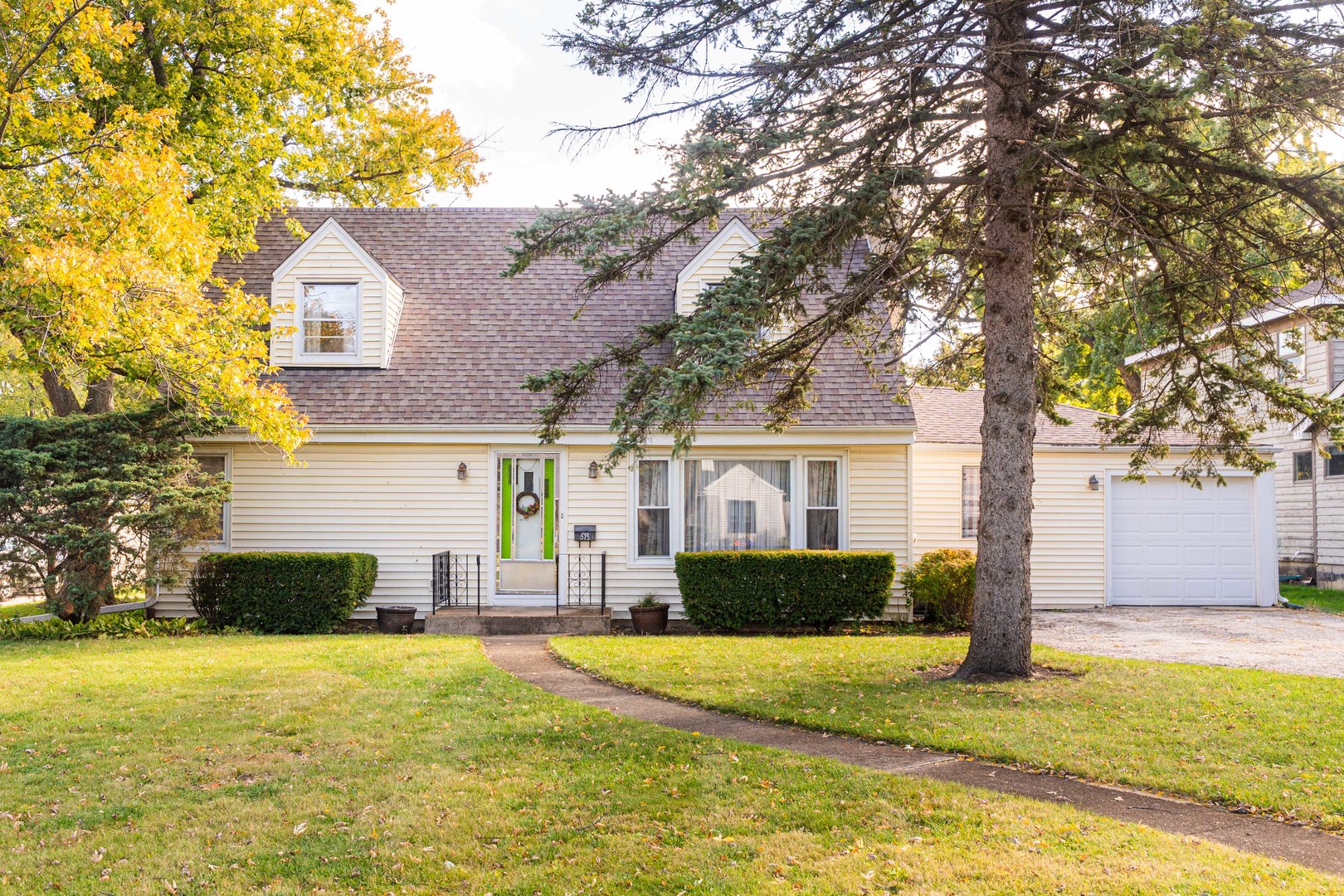 575 S Finley Road, Lombard, IL 60148