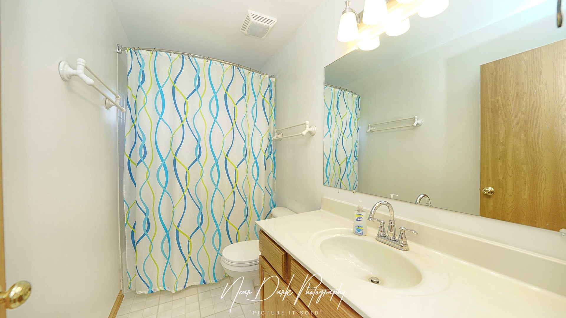 2292 Iroquois Lane, Round Lake Heights, IL 60073