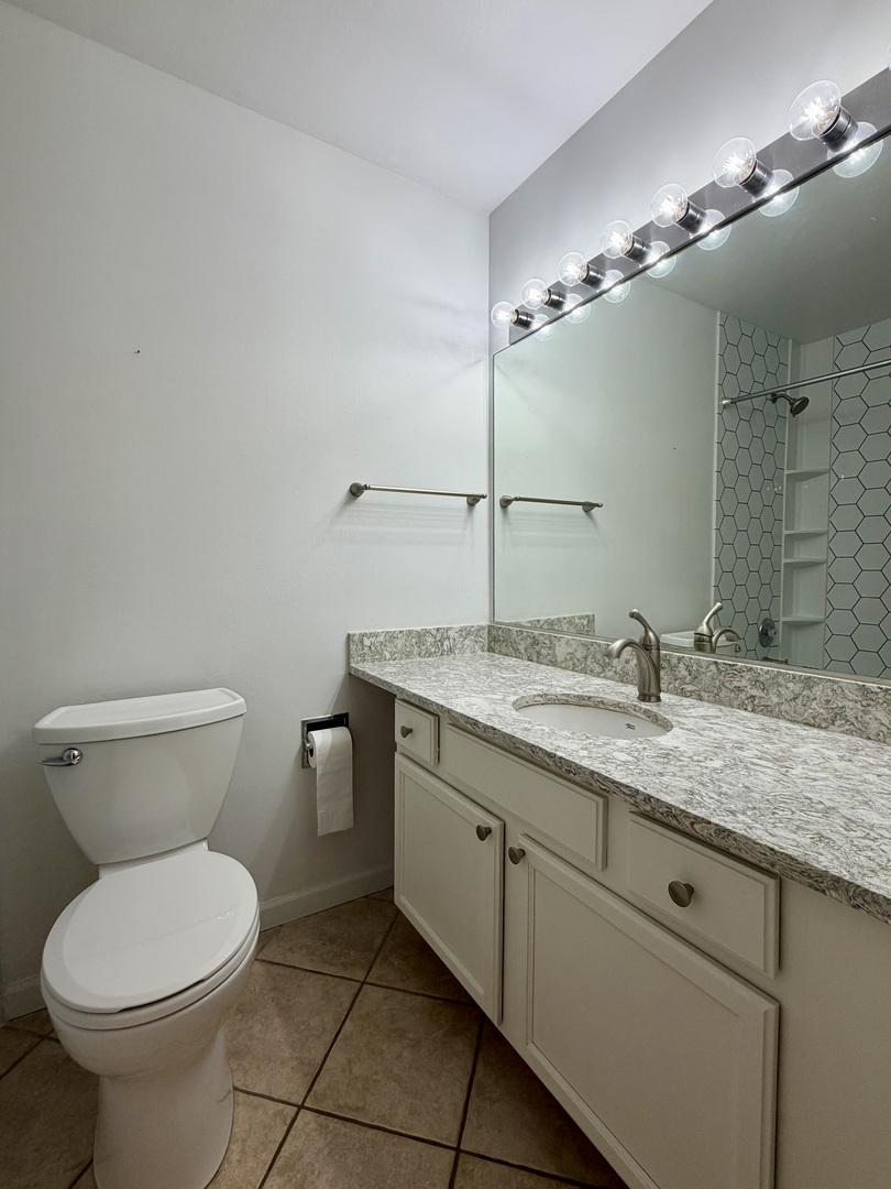 6010 Oakwood Drive #6C, Lisle, IL 60532