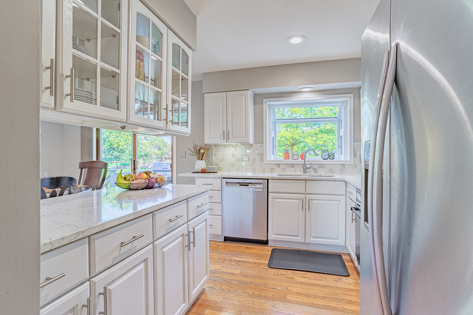 210 Yarmouth Road, Elk Grove Village, IL 60007