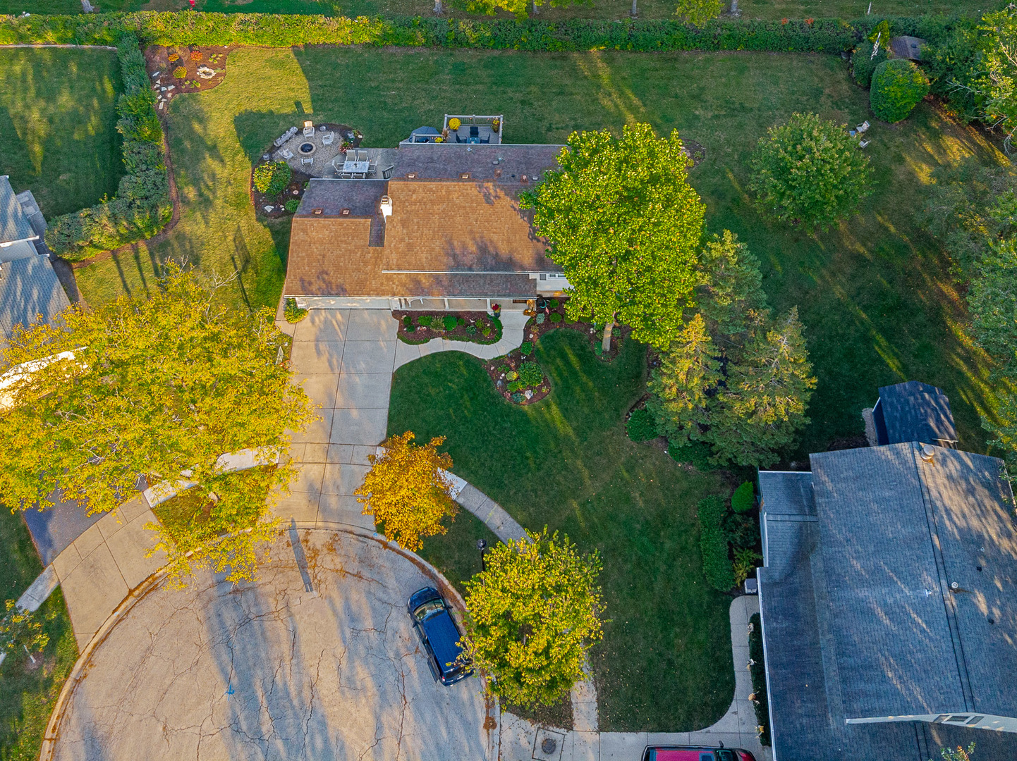 210 Yarmouth Road, Elk Grove Village, IL 60007