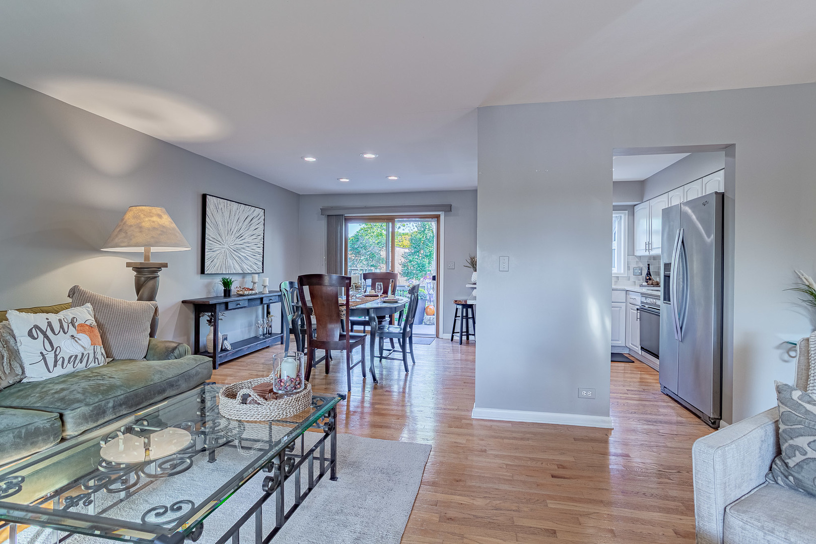 210 Yarmouth Road, Elk Grove Village, IL 60007