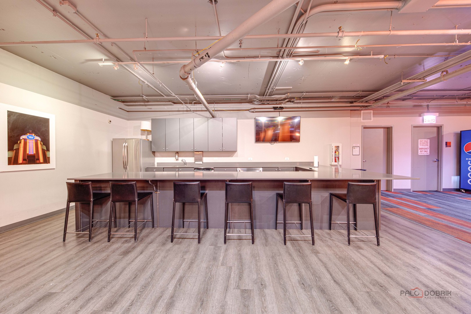 565 W Quincy Street #1206, Chicago, IL 60661