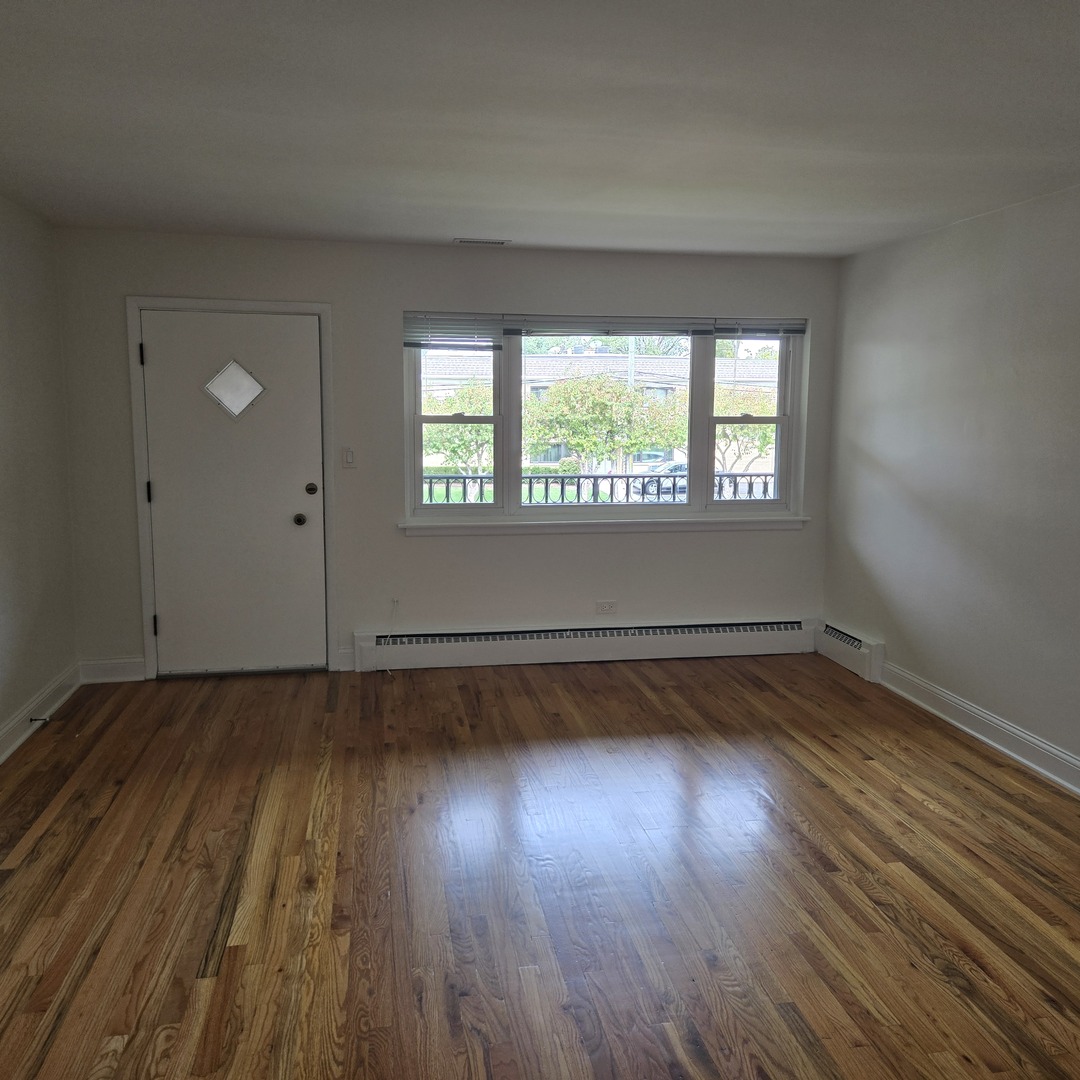 1817 W TOUHY Avenue #2E, Park Ridge, IL 60068