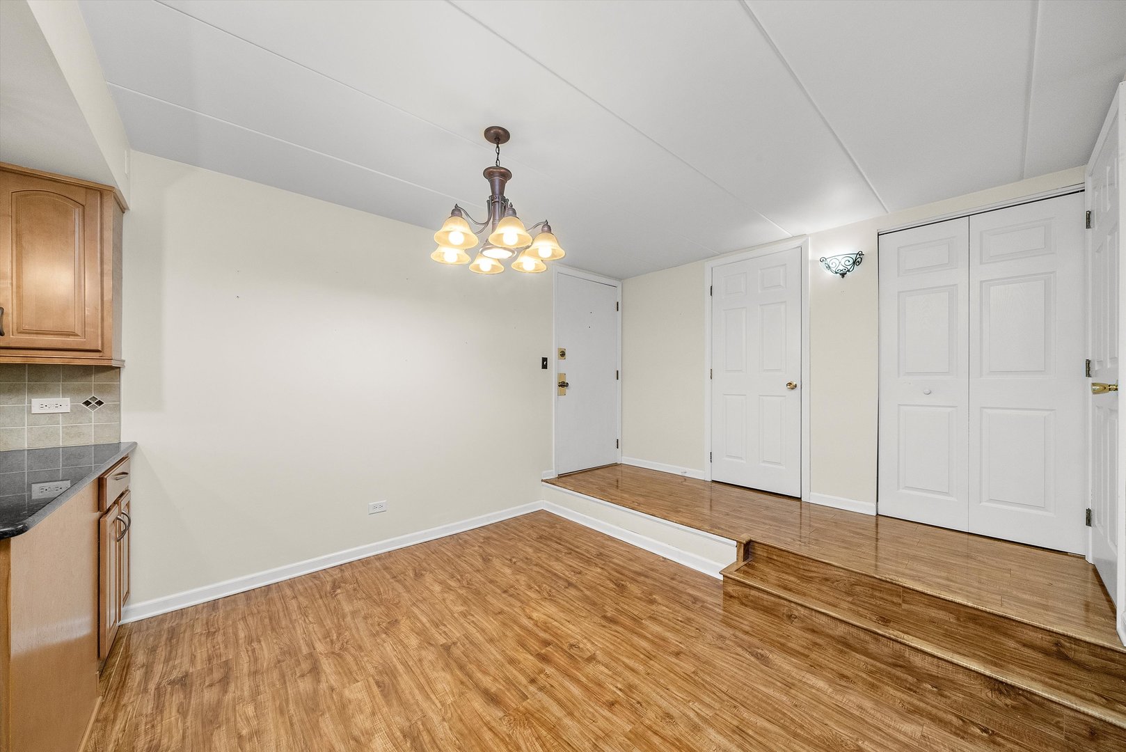 4955 134th Place #2A, Crestwood, IL 60418