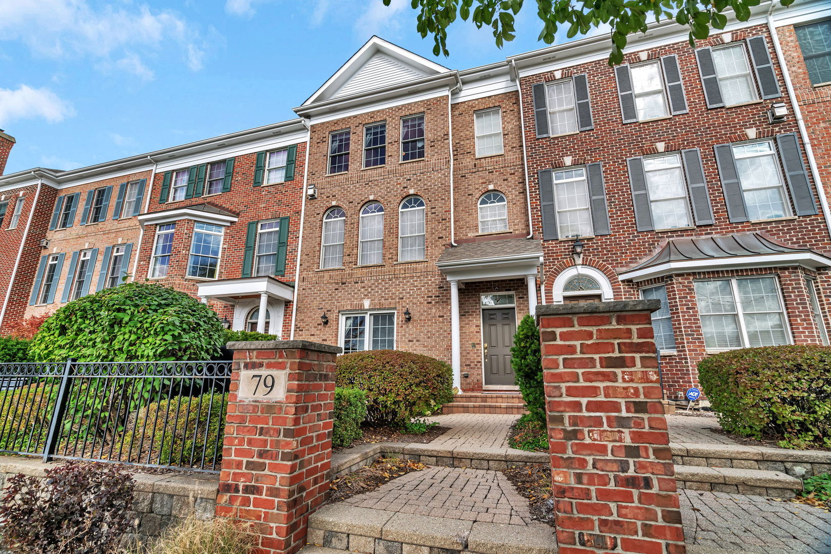 79 Spring Avenue, Naperville, IL 60540