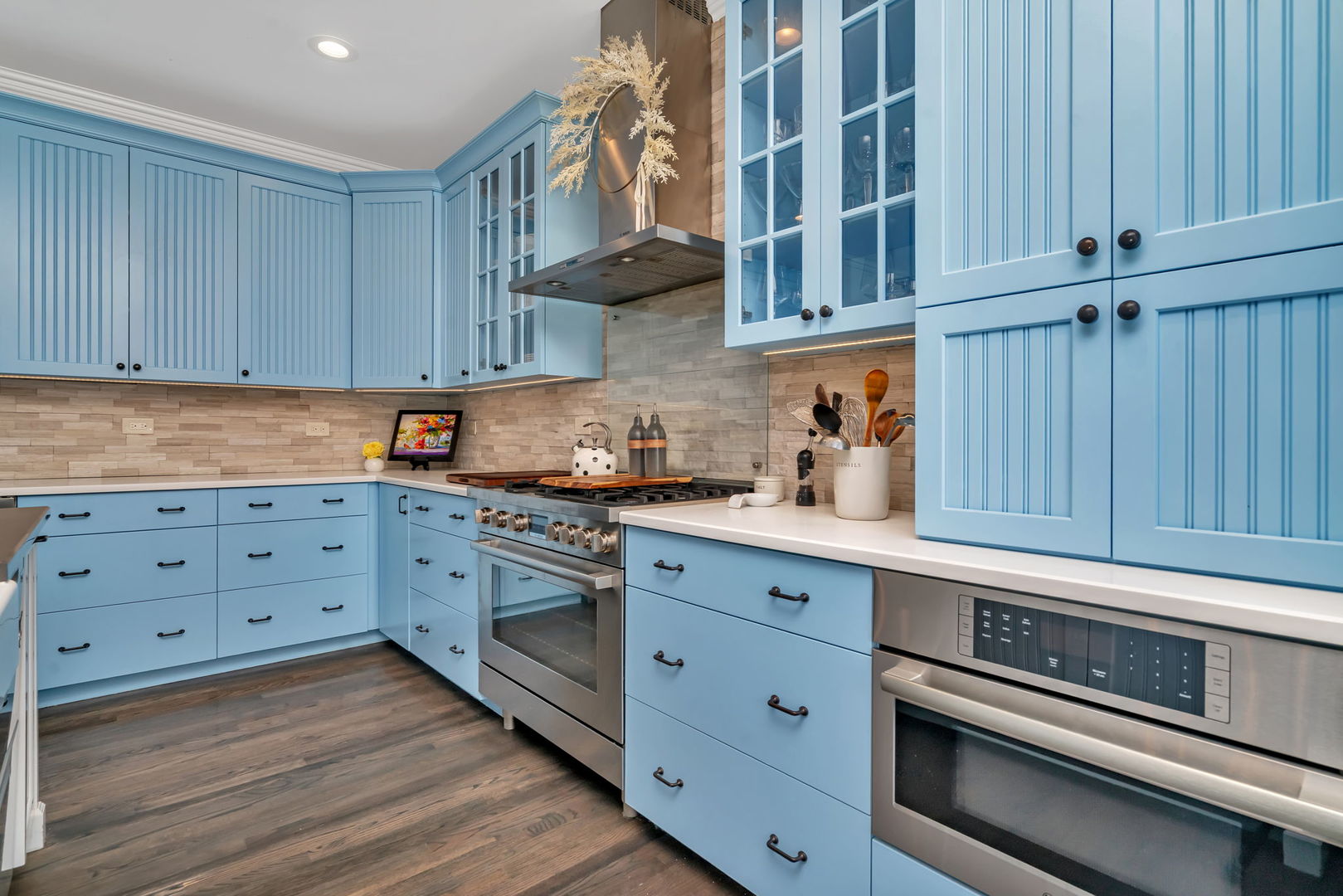 79 Spring Avenue, Naperville, IL 60540