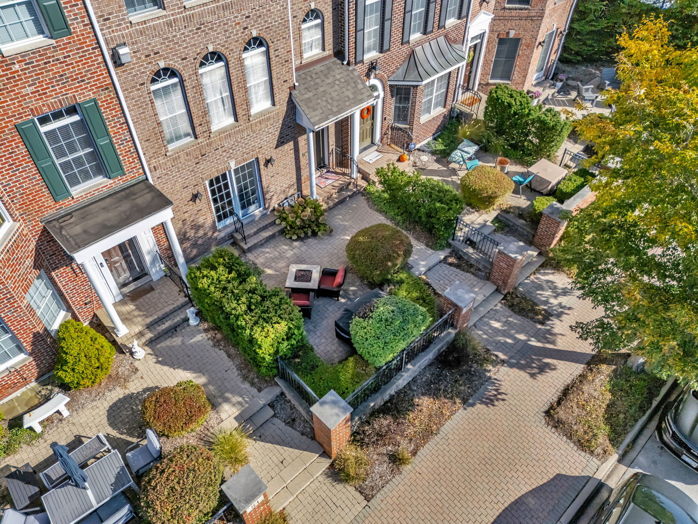 79 Spring Avenue, Naperville, IL 60540