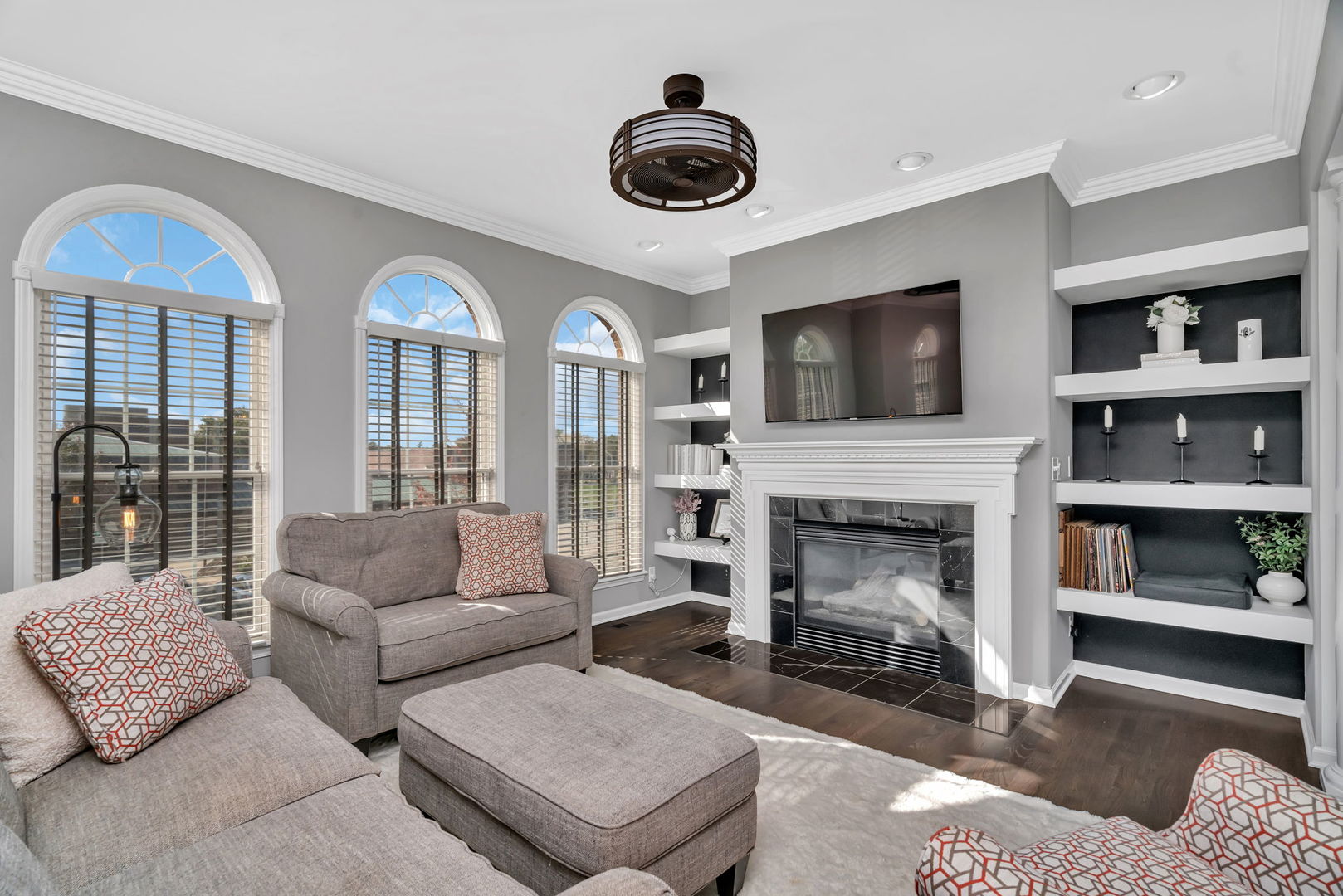 79 Spring Avenue, Naperville, IL 60540