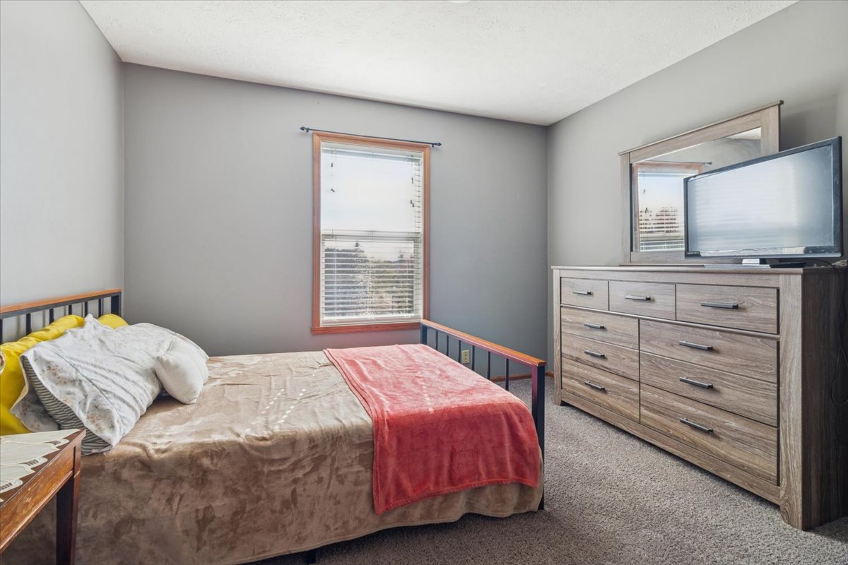 3009 Stralow Lane, Machesney Park, IL 61115