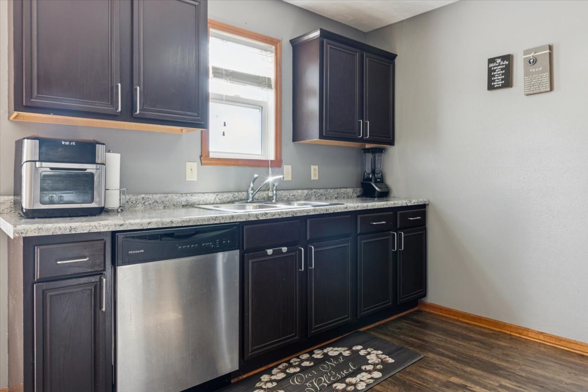 3009 Stralow Lane, Machesney Park, IL 61115