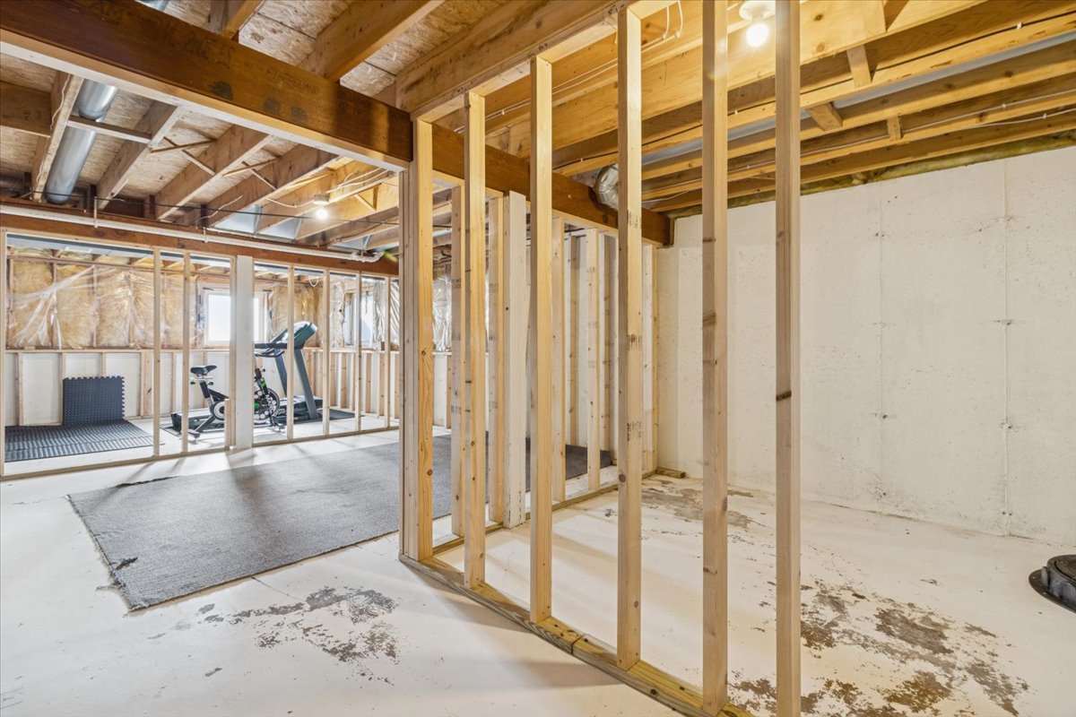 3009 Stralow Lane, Machesney Park, IL 61115