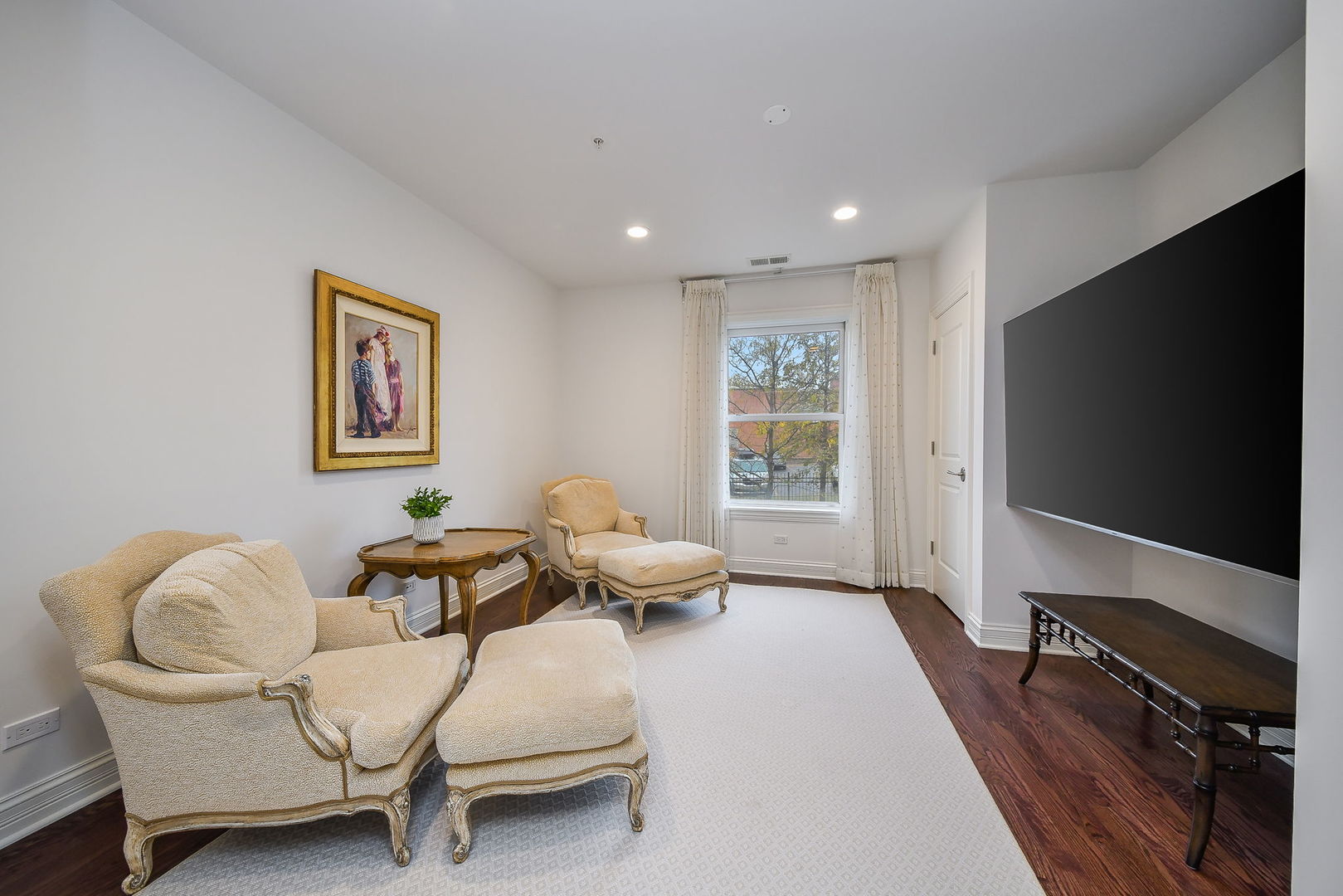 462 Pennsylvania Avenue #1S, Glen Ellyn, IL 60137