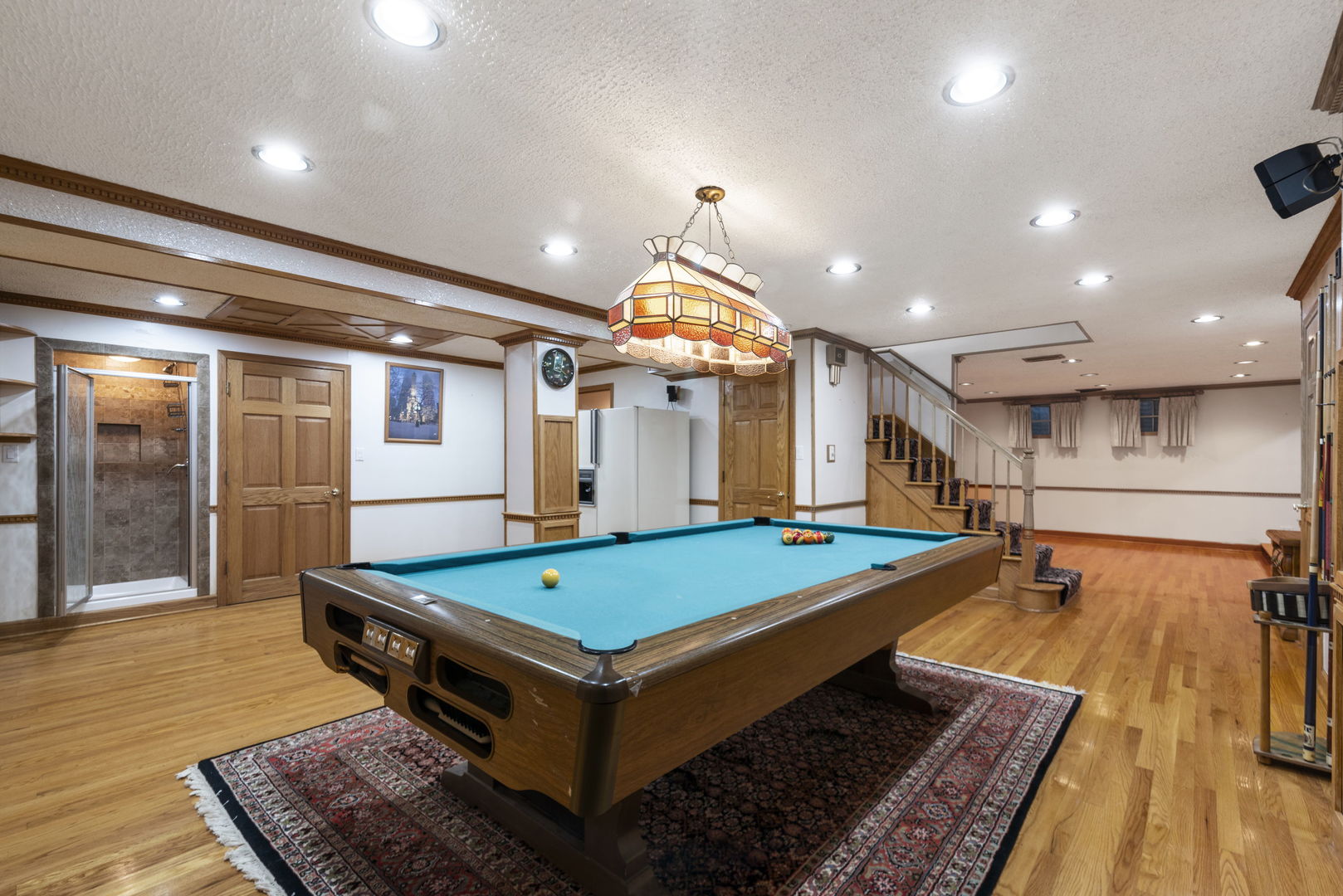 28 Cambridge Drive, Oak Brook, IL 60523