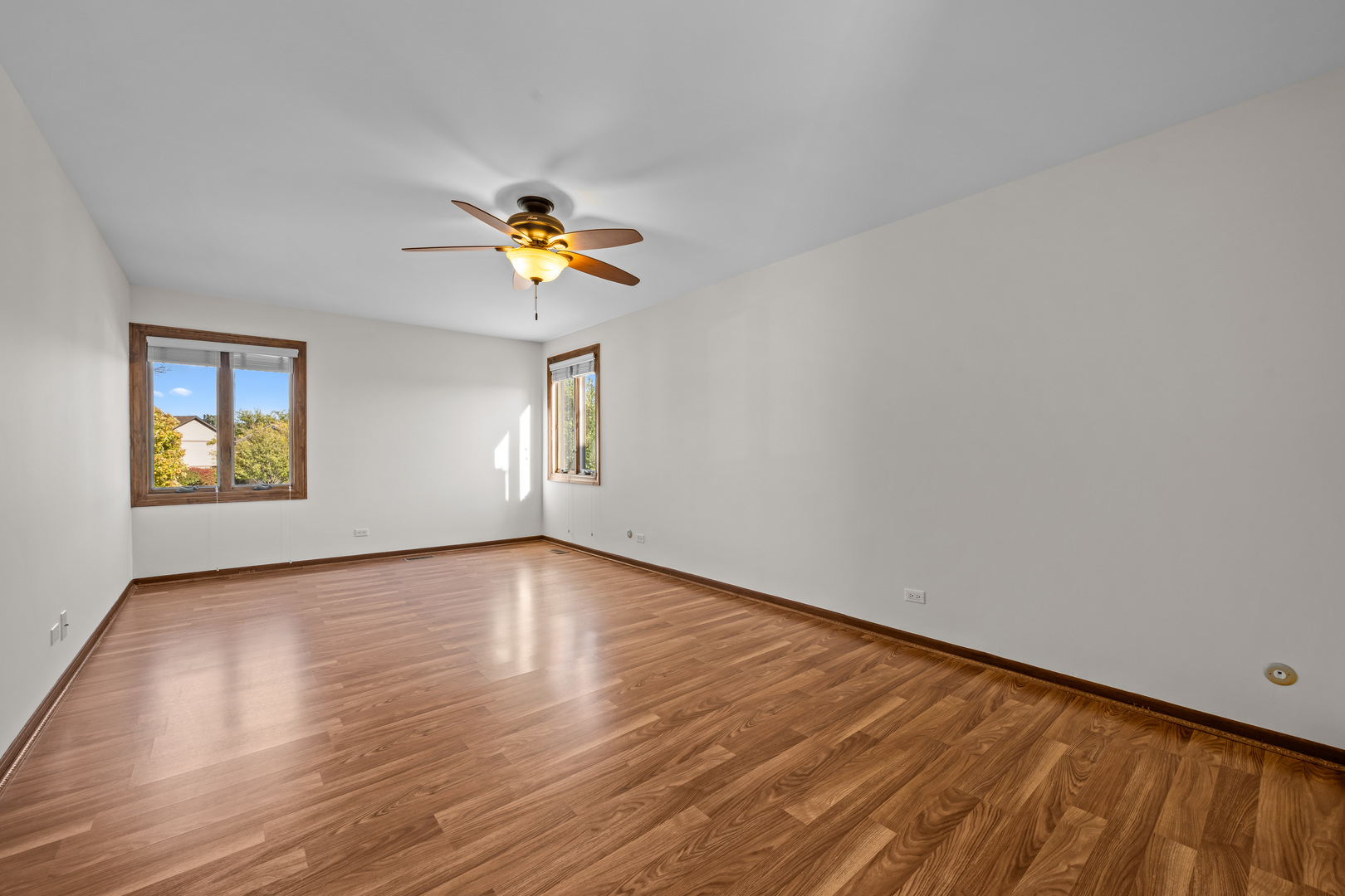 1312 N Saddle Row, Addison, IL 60101