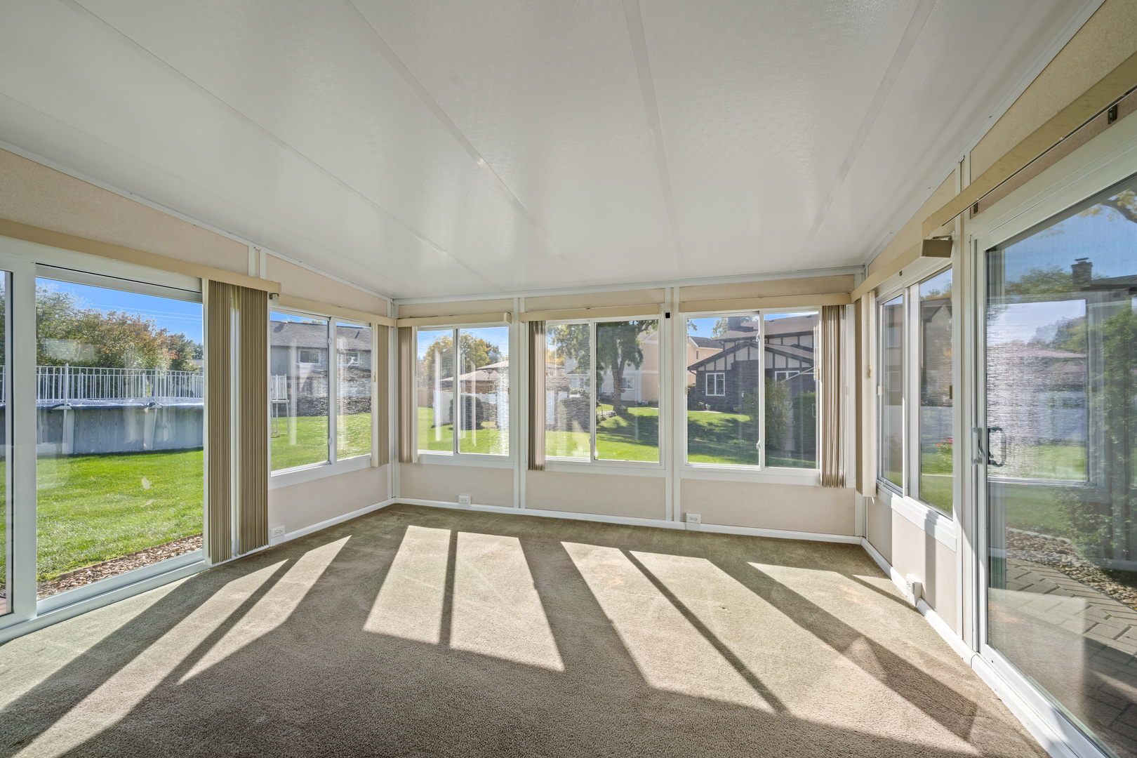 1312 N Saddle Row, Addison, IL 60101